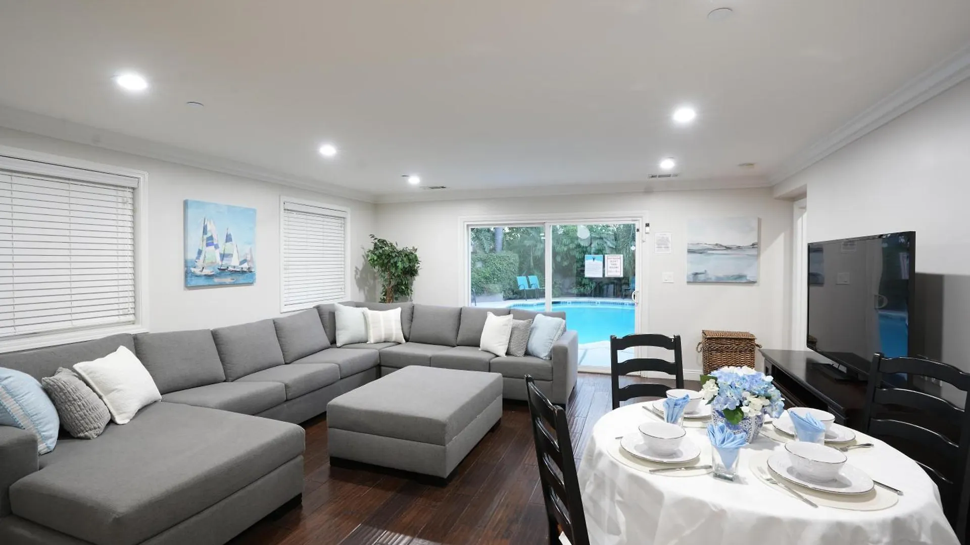 Destination #06 Villa Anaheim